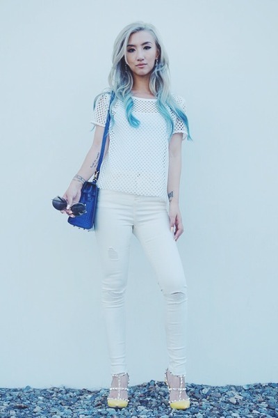 Yellow-valentino-heels-white-arynk-top