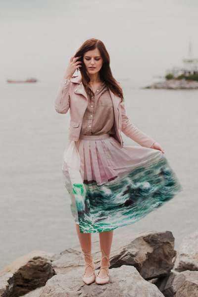 Light-pink-sheinside-jacket-light-pink-chicwish-skirt